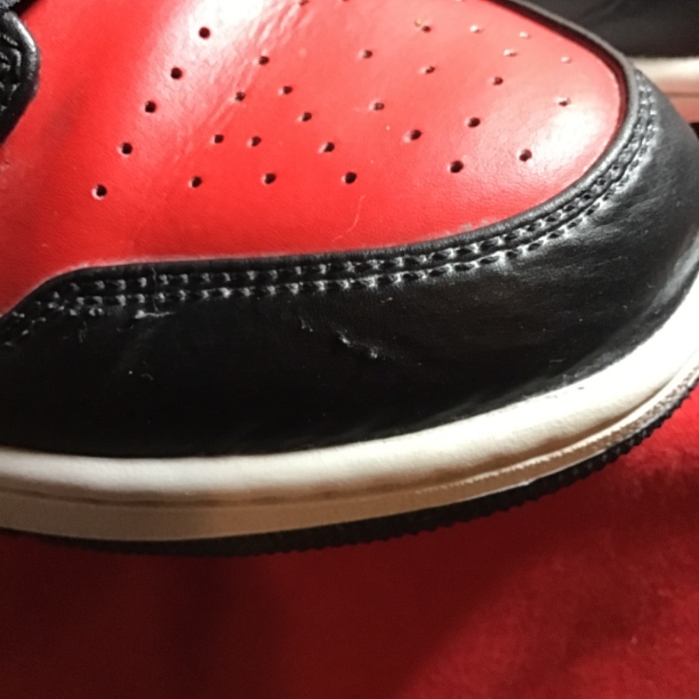 😎Classic Air Jordan 1Mid Black Fire, size 9.5, good cond, see photos for wear, - Picture 2 of 9